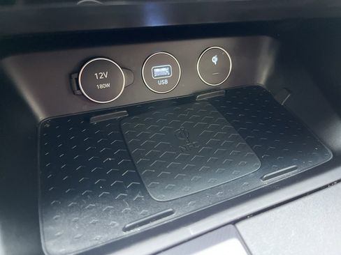 Used 2025 Genesis G70 3.3T Advanced w/ Sport Prestige Package image 21