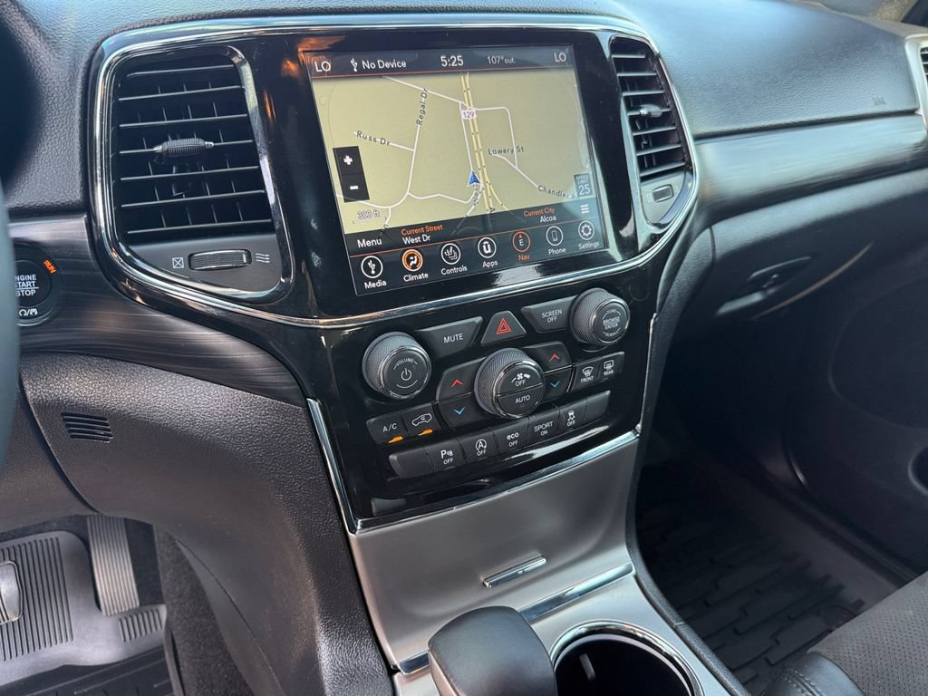 Used 2021 Jeep Grand Cherokee Laredo X AWD/4WD image 18