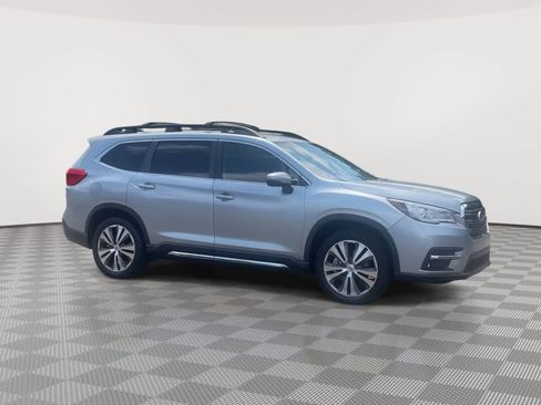 Used 2019 Subaru Ascent Limited w/ Popular Package #3 AWD/4WD image 2
