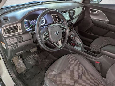 Used 2018 Kia Niro LX image 10