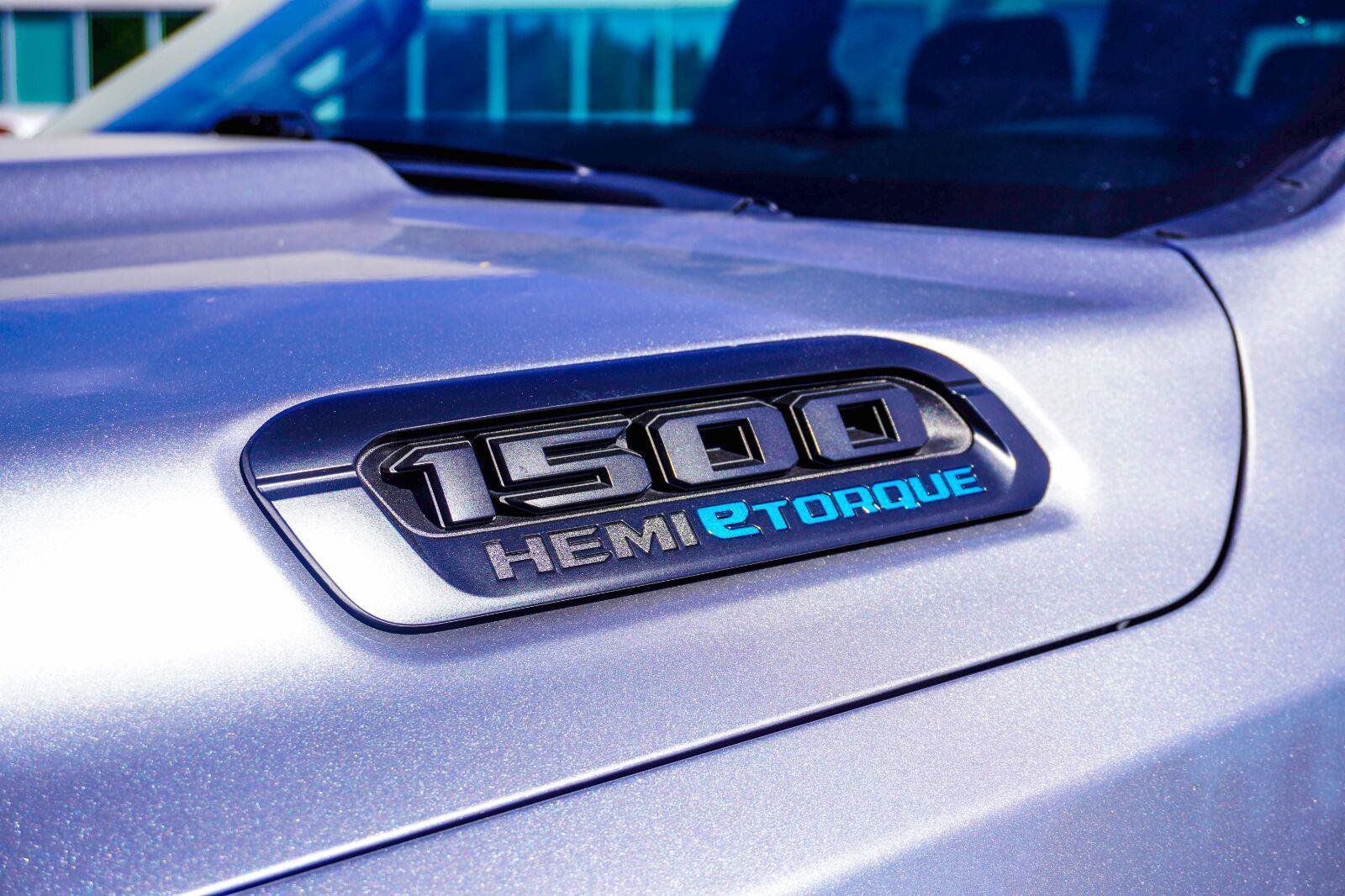 Used 2024 RAM 1500 Big Horn AWD/4WD image 3