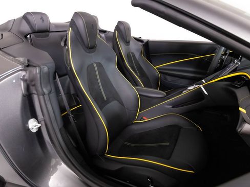 Used 2025 Ferrari Roma Spider RWD image 41