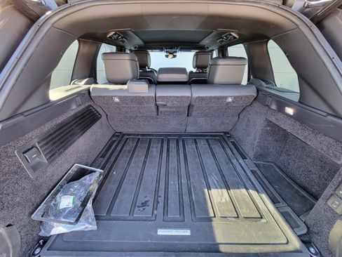 Used 2021 Land Rover Range Rover SV Autobiography Dynamic image 13