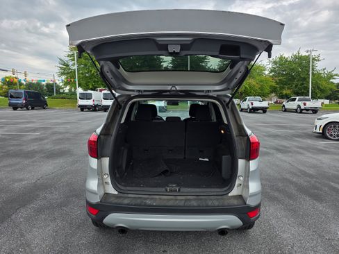 Used 2019 Ford Escape SE AWD/4WD image 7
