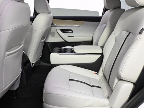 Certified 2025 MAZDA CX-90 3.3 Turbo S w/ Premium Plus image 22