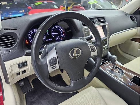 Used 2014 Lexus IS 250C w/ Navigation System Package RWD image 10