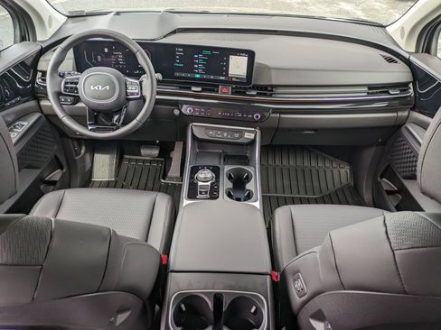 New 2025 Kia Carnival SX Prestige image 11