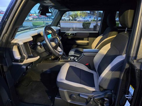 Used 2023 Ford Bronco Big Bend image 15