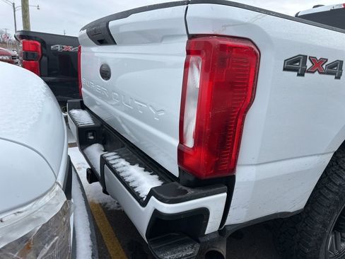 Used 2024 Ford F250 XLT image 12