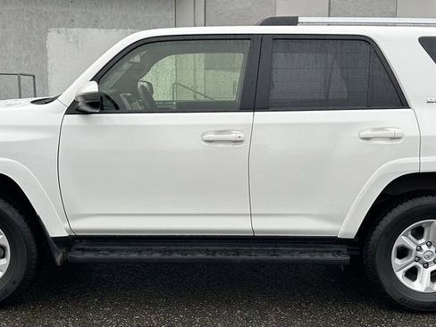 Certified 2024 Toyota 4Runner SR5 image 8