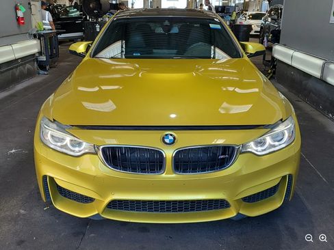 Used 2015 BMW M4 Coupe w/ Executive Package RWD image 5