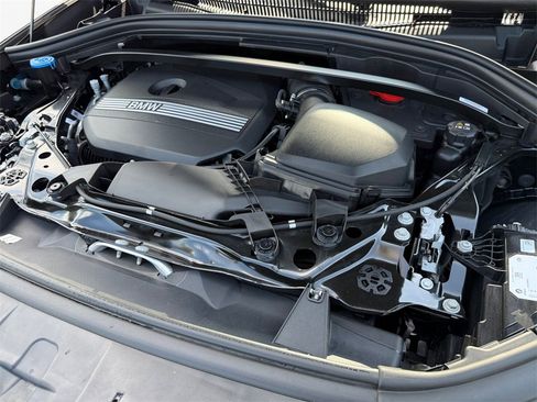 Used 2025 BMW X1 xDrive28i image 23