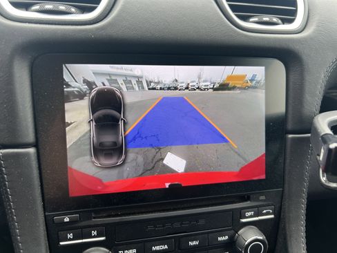 Used 2019 Porsche 718 Boxster image 25