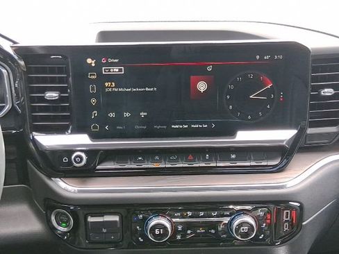 Used 2023 GMC Sierra 1500 SLT w/ SLT Premium Package image 24