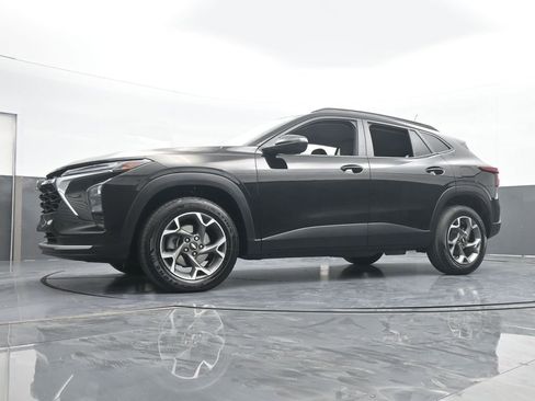 Used 2024 Chevrolet Trax LT image 53