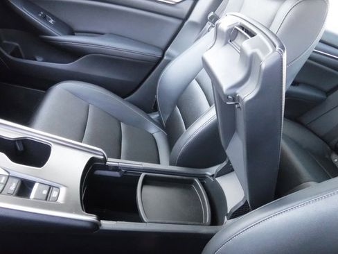 Used 2022 Honda Accord Sport image 15