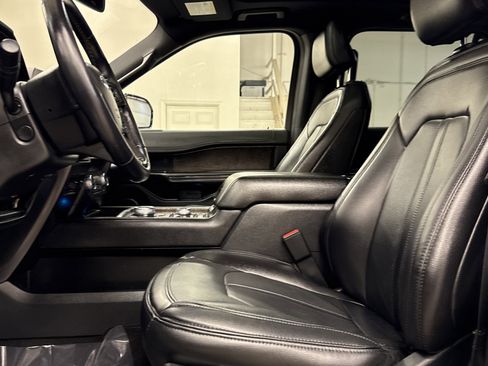 Used 2021 Ford Expedition Max Limited image 5
