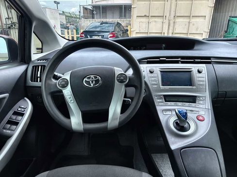 Used 2014 Toyota Prius Three FWD image 14