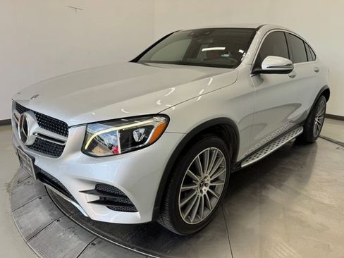Used 2017 Mercedes-Benz GLC 300 4MATIC Coupe image 28