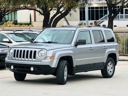 Used 2016 Jeep Patriot Sport w/ Power Value Group image 3