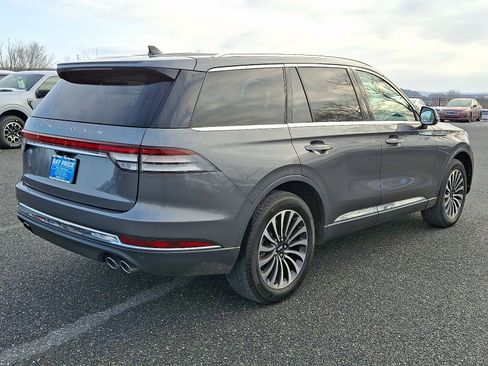 Certified 2023 Lincoln Aviator Reserve w/ Elements Package Plus AWD/4WD image 7