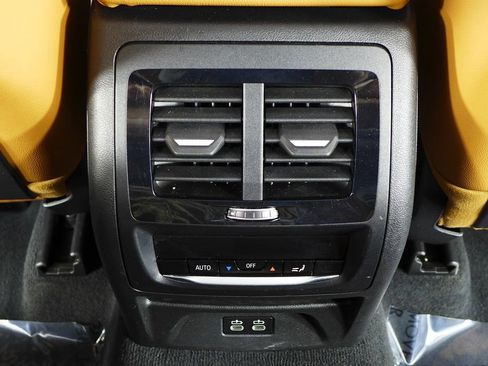 Used 2023 BMW X3 sDrive30i w/ Premium Package image 24