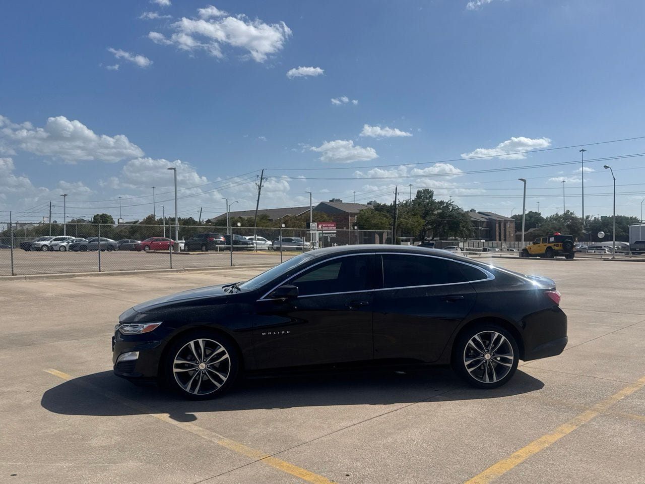 Used 2023 Chevrolet Malibu LT FWD image 11