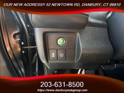 Used 2018 Honda HR-V EX image 9