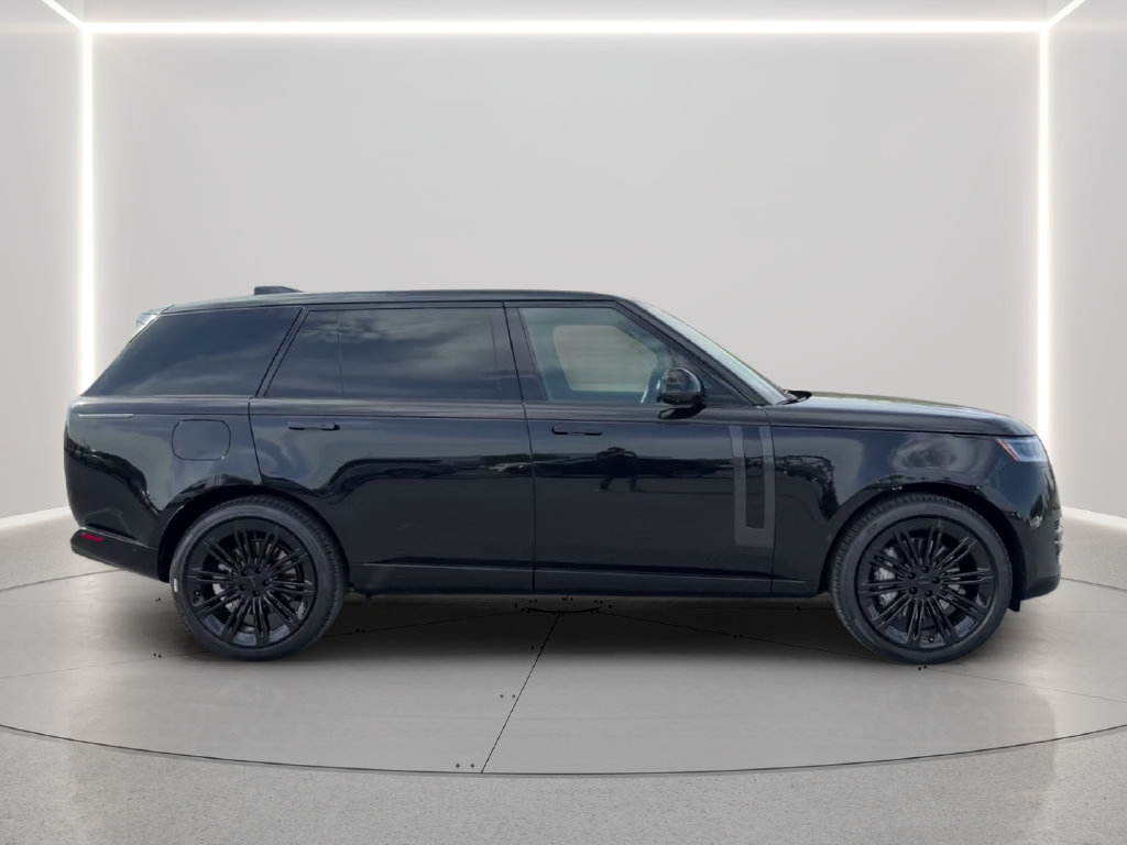 New 2026 Land Rover Range Rover Long Wheelbase SE AWD/4WD image 4