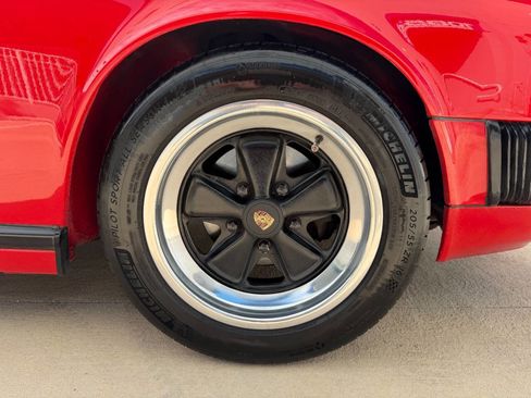 Used 1988 Porsche 911 Carrera image 16