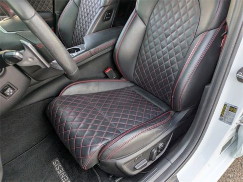 Used 2023 Genesis G70 3.3T w/ Sport Prestige Package image 16