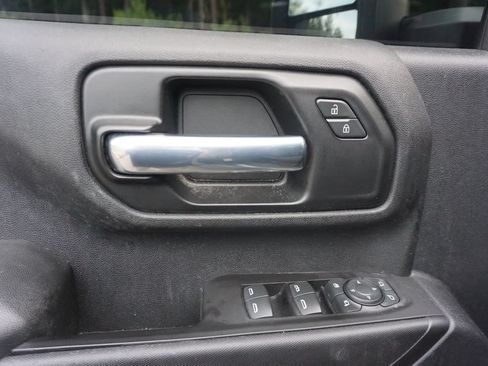 Used 2020 Chevrolet Silverado 2500 Custom w/ Custom Value Package AWD/4WD image 3