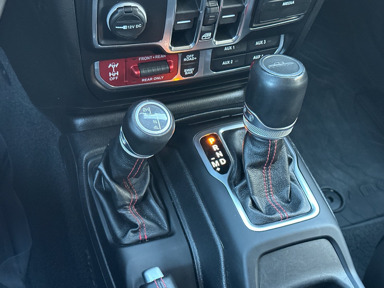 Used 2020 Jeep Gladiator Rubicon AWD/4WD image 20