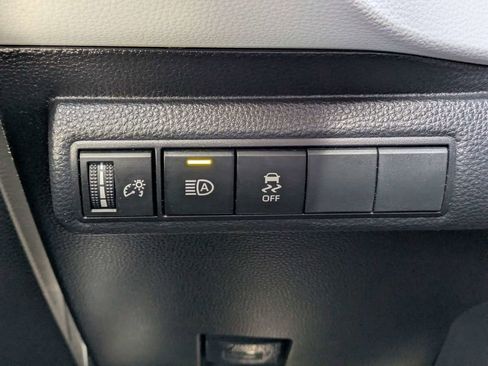 Used 2023 Toyota Corolla SE image 30