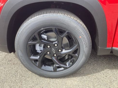 New 2026 Chevrolet Trax LT w/ Midnight Edition FWD image 25