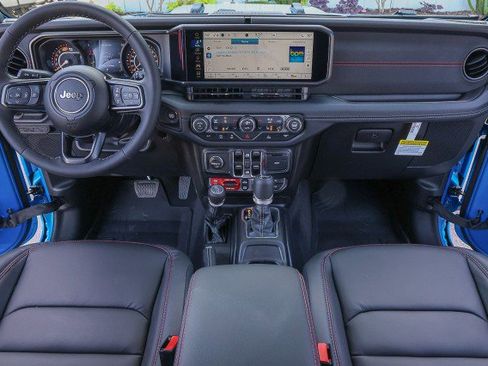 New 2026 Jeep Wrangler Unlimited Rubicon w/ Steel Bumper Group image 37