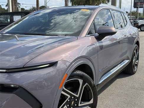 Used 2024 Chevrolet Equinox EV LT w/ LPO, All-Weather Mat Package image 5