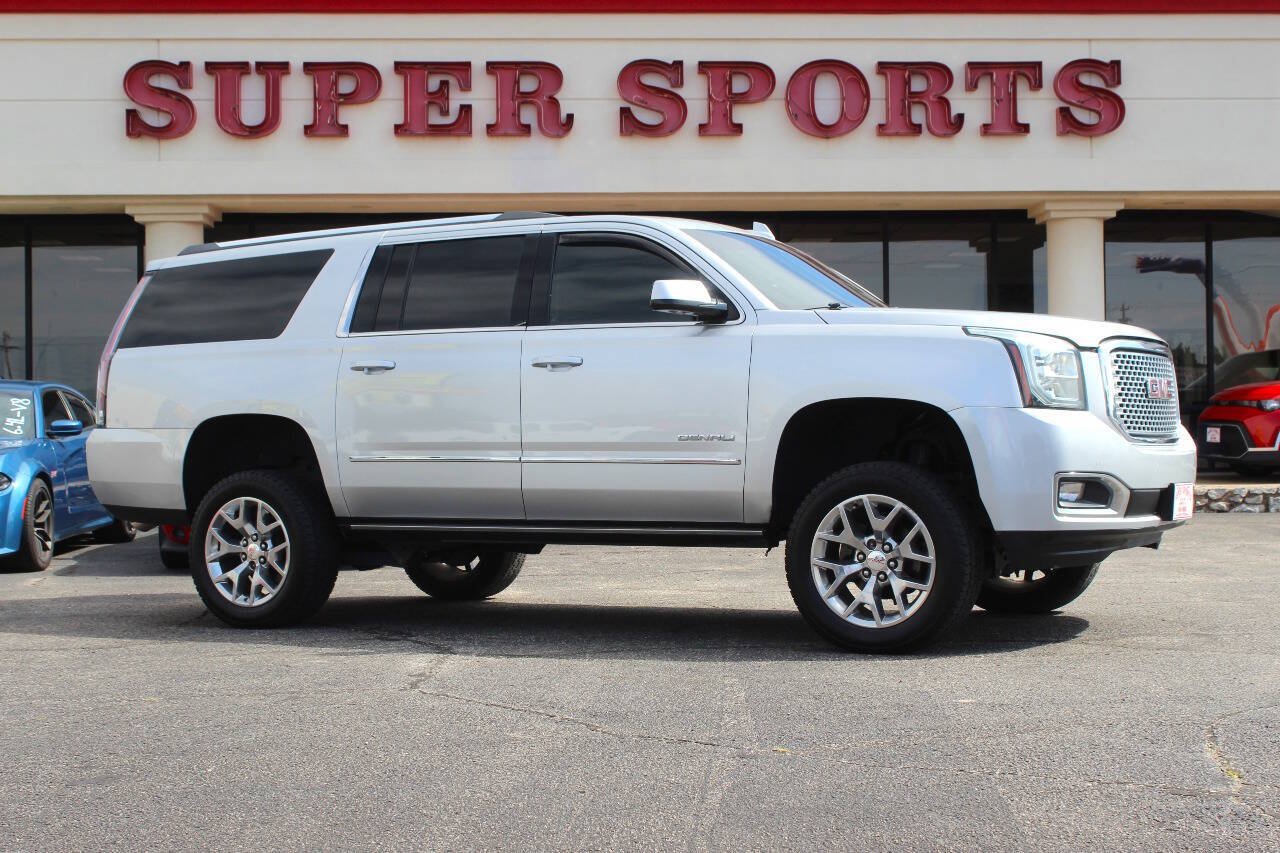 Used 2017 GMC Yukon XL Denali AWD/4WD image 1