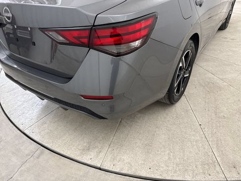Used 2025 Nissan Sentra SV FWD image 22