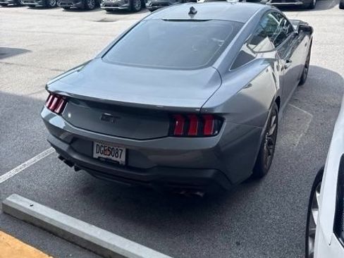 Used 2025 Ford Mustang GT Premium RWD image 4