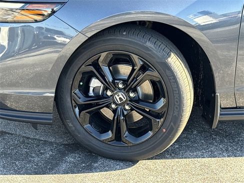 New 2025 Honda Accord SE image 33