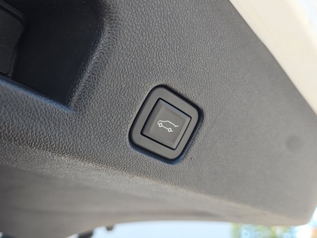 Used 2024 GMC Acadia Elevation AWD/4WD image 13
