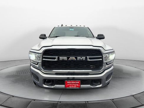 Used 2019 RAM 5500 Tradesman w/ Chrome Appearance Group AWD/4WD image 17