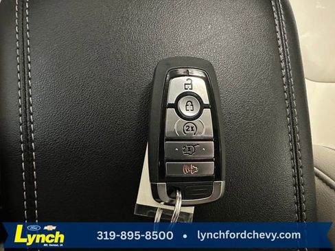 Used 2024 Ford Edge Titanium AWD/4WD image 17