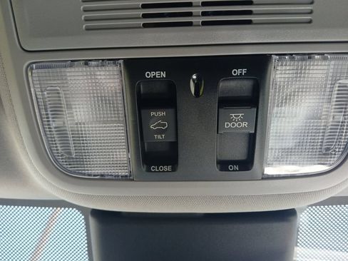 Used 2023 Honda Odyssey EX-L image 24
