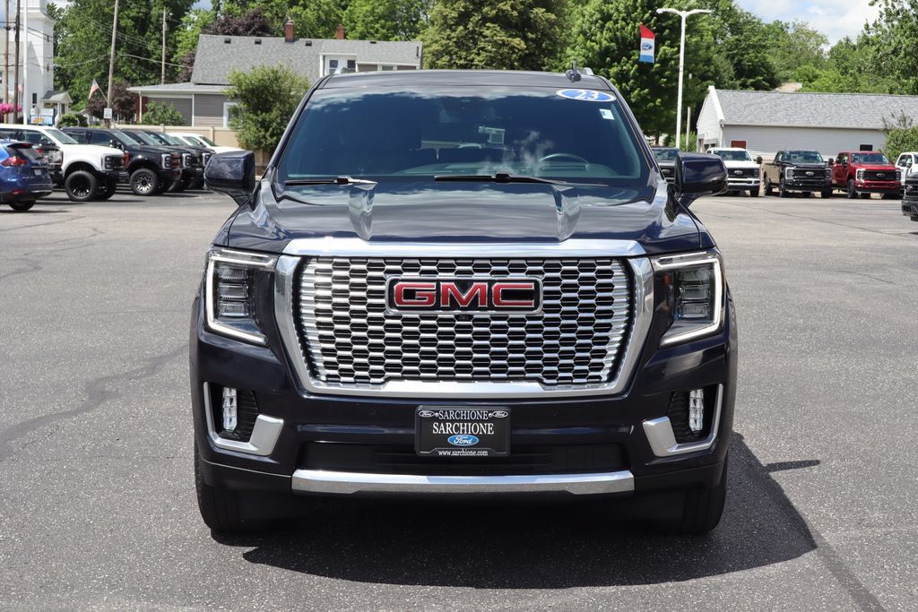 Used 2023 GMC Yukon Denali AWD/4WD image 16
