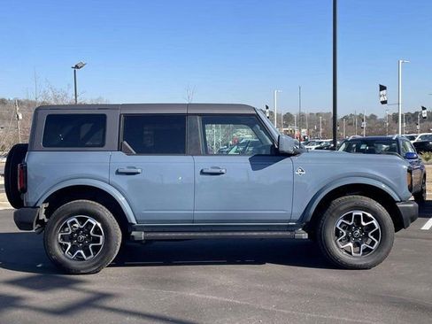 Used 2024 Ford Bronco Outer Banks image 2