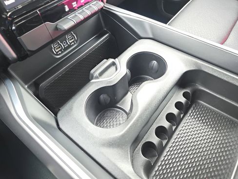 Used 2022 RAM 1500 Laramie w/ Sport Appearance Package image 32