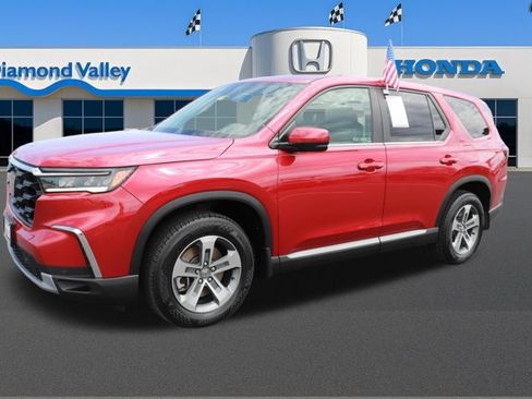Used 2025 Honda Pilot EX-L image 3