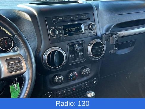 Used 2018 Jeep Wrangler Unlimited Sahara image 10